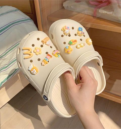 Dép Nữ MWC 8877 - Dép Sandal Eva Charm Hoạt Hình Ngộ nghĩnh, Đáng Yêu, Êm Chân, Dễ Phối Đồ.