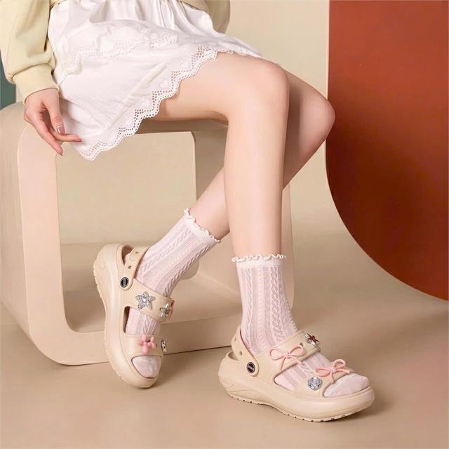 Dép Nữ MWC 8691 - Dép Sandal Nữ Hai Quai Ngang Gắn Charm Hoa Nơ Dễ Thương, Êm Nhẹ, Bền Đẹp.