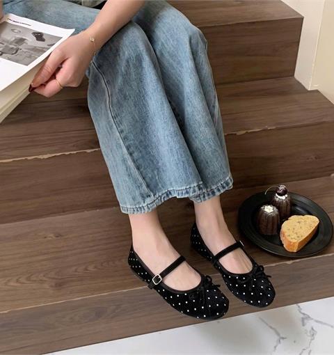 Giày Búp Bê MWC 2358 - Búp Bê Mary Jane Quai Ngang Đính Nơ Chấm Bi Hàn Quốc Xinh Xắn, Nữ Tính, Thời Trang.