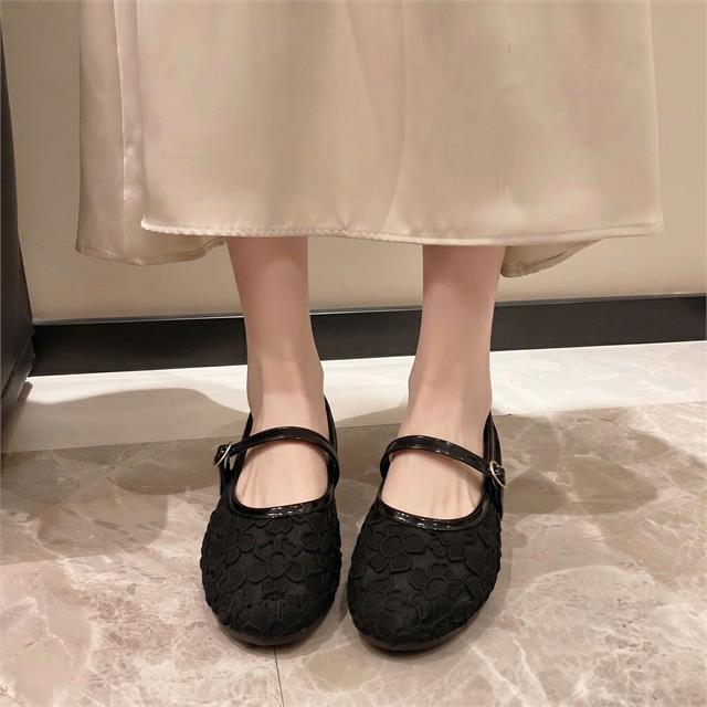 Giày Búp Bê MWC 2359 - Búp Bê Mary Jane Ren Hoa Phối Quai Ngang Thanh Lịch, Nàng Thơ, Thời Trang.