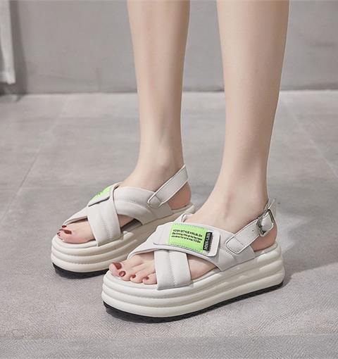 Giày Sandal Nữ MWC - 2966 Sandal Đế Bánh Mì Cao 5cm Siêu Hack Dáng Quai Chéo Cách Điệu Viền Chỉ Thời Trang