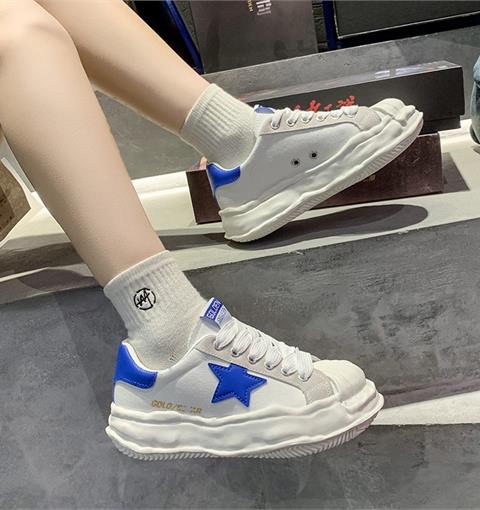 Giày thể thao nữ MWC - 0699 Giày Thể Thao Nữ Đế Gồ Siêu Năng Động,Sneaker Êm Chân Đế Bằng 3CM Hot Trend