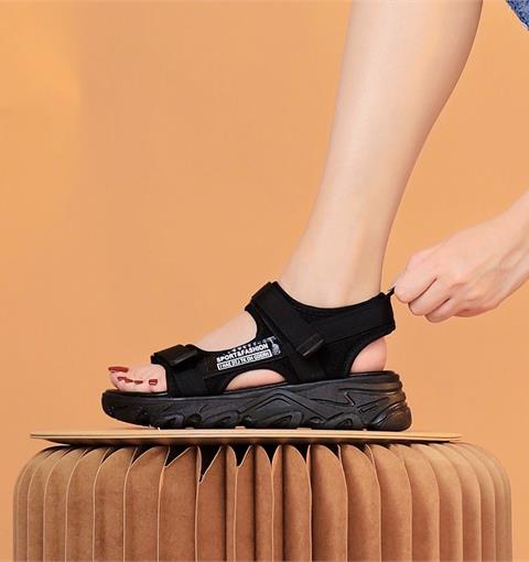 Giày sandal nữ MWC NUSD- 2999 Sandal Đế Bằng Phối Chữ Siêu Cute,Với 2 Quai Ngang Lót Dán Thời Trang