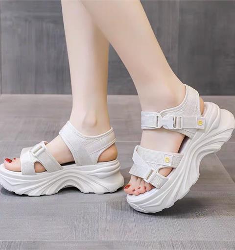 Giày sandal nữ MWC NUSD- 2406 Sandal Đế Bánh MÌ Phối Lưới Siêu Cute Với Quai Ngang Lót Dán Thời Trang