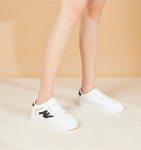 Giày thể thao nữ MWC NUTT- 0774 Giày Thể Thao Nữ Phối Màu Thời Trang,Sneaker Da Siêu Êm Chân Đế Bằng Hot Trend