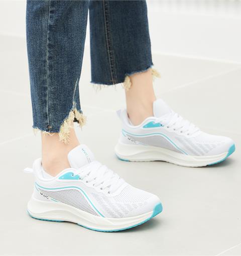 Giày Thể Thao Nữ MWC W668 - Giày Thể Thao Nữ Dáng Sneaker, Giày Đế Bằng Họa Tiết Kẻ Sọc Năng Động, Trẻ Trung, Thời Trang.