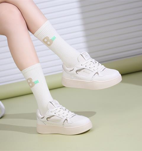 Giày Thể Thao Nữ MWC A174 - Giày Thể Thao Nữ Dáng Sneaker Năng Động Trẻ Trung, Giày Thể Thao Nữ Đi Học, Đi Chơi Siêu Bền Đẹp.