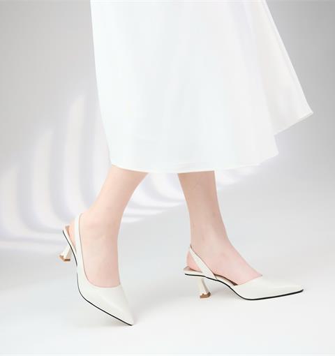 Giày Cao Gót MWC 4436 - Giày Cao Gót Bít Mũi Kiểu Dáng Slingback, Cao Gót Đế Trụ Vuông Cao 5cm Đơn Giản, Thanh Lịch, Thời Trang.