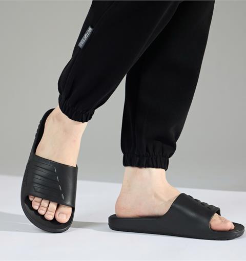 Dép Nam MWC 7605  - Dép Nam Quai Ngang Bản To Kẻ Họa Tiết Sọc Nổi Bật, Dép Đế Bằng Siêu Êm Nhẹ, Năng Động, Trẻ Trung.