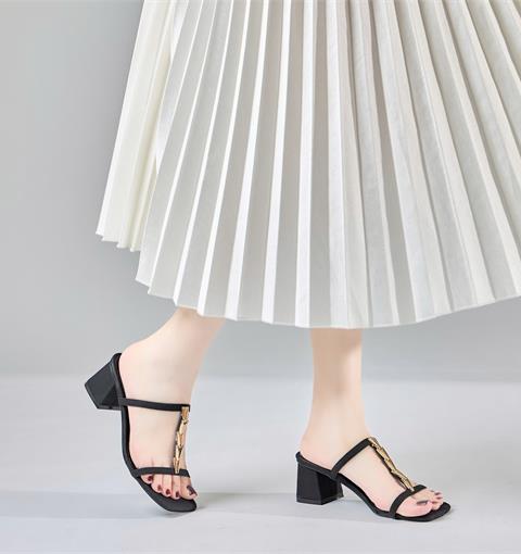 Dép Cao Gót MWC G256 - Guốc Cao Gót Nữ 6P Mũi Vuông, Quai Mảnh Phối Dãy Kim Loại Màu Vàng sang Chảnh, Thời Trang.