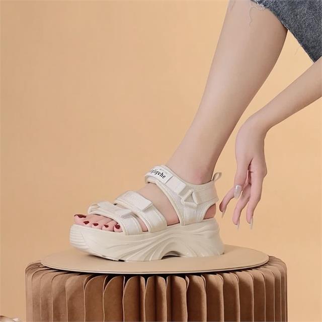 Giày sandal nữ MWC NUSD- 2408 Sandal Đế Bánh Mì Cao 5cm Siêu Hack Dáng Với Quai Ngang Lót Dán Thời Trang