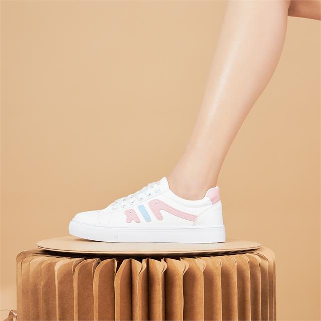 Giày thể thao nữ MWC NUTT- 0783 Giày Thể Thao Nữ Phối Chữ Siêu Cute Sneaker Da Êm Chân Đế Bằng Hot Trend