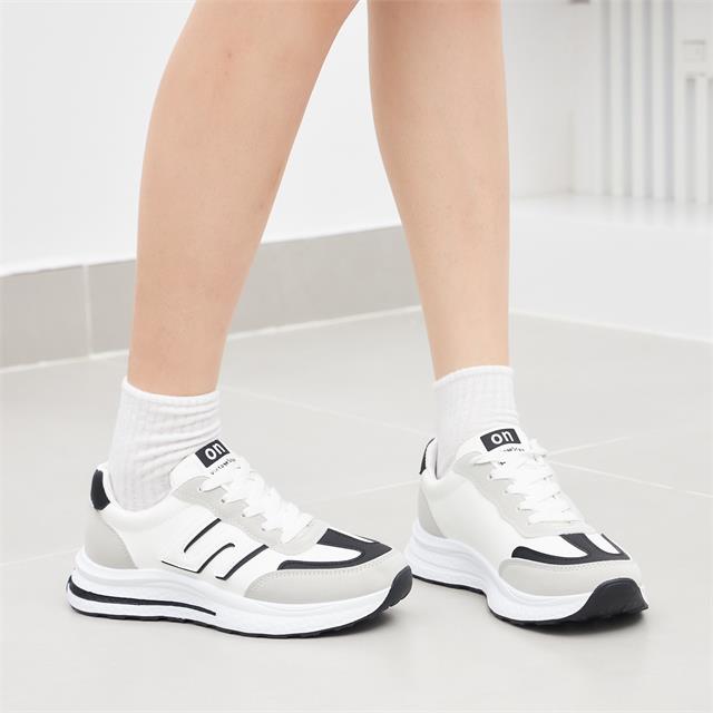Giày thể thao nữ MWC NUTT- A100 Giày Thể Thao Nữ Phối Màu Thời Trang,Sneaker Da Mờ Siêu Êm Chân Đế Bằng Hot Trend