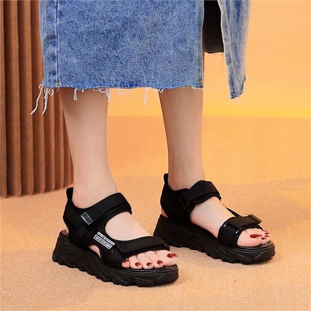 Giày sandal nữ MWC NUSD- 2999 Sandal Đế Bằng Phối Chữ Siêu Cute,Với 2 Quai Ngang Lót Dán Thời Trang